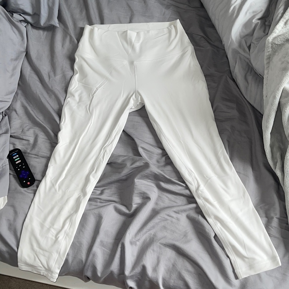 Lightly worn white lululemon align leggings